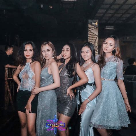 surabaya east java escort  An enthusiastic, hardworking, and someone who loves to face new experiences and challenges individually, team working, or leading